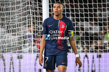 2023-09-15 - Kylian MBAPPE of PSG looks dejected during the French championship Ligue 1 football match between Paris Saint-Germain and OGC Nice on September 15, 2023 at Parc des Princes stadium in Paris, France - FOOTBALL - FRENCH CHAMP - PARIS SG V NICE - FRENCH LIGUE 1 - SOCCER