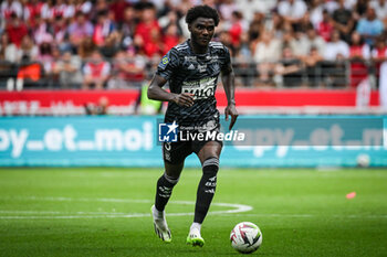 2023-09-17 - Lilian BRASSIER of Brest during the French championship Ligue 1 football match between Stade De Reims and Stade Brestois on September 17, 2023 at Auguste Delaune stadium in Reims, France - FOOTBALL - FRENCH CHAMP - REIMS V BREST - FRENCH LIGUE 1 - SOCCER