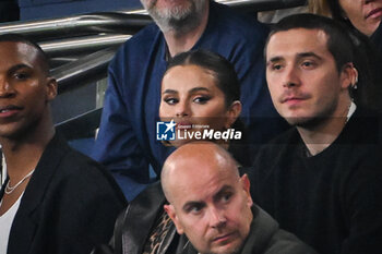 2023-09-24 - Selena GOMEZ during the French championship Ligue 1 football match between Paris Saint-Germain and Olympique de Marseille on September 24, 2023 at Parc des Princes stadium in Paris, France - FOOTBALL - FRENCH CHAMP - PARIS SG V MARSEILLE - FRENCH LIGUE 1 - SOCCER