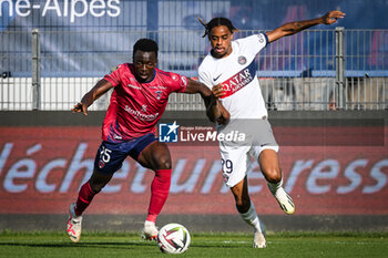 2023-09-30 - Cheick OUMAR KONATE of Clermont and Bradley BARCOLA of PSG during the French championship Ligue 1 football match between Clermont Foot 63 and Paris Saint-Germain on September 30, 2023 at Gabriel-Montpied stadium in Clermont-Ferrand, France - FOOTBALL - FRENCH CHAMP - CLERMONT V PARIS SG - FRENCH LIGUE 1 - SOCCER