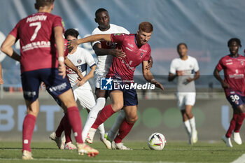 2023-09-30 - Randal Kolo Muani of PSG, Maximiliano Caufriez of Clermont during the French championship Ligue 1 football match between Clermont Foot 63 and Paris Saint-Germain (PSG) on September 30, 2023 at Stade Gabriel-Montpied in Clermont-Ferrand, France - FOOTBALL - FRENCH CHAMP - CLERMONT V PARIS SG - FRENCH LIGUE 1 - SOCCER