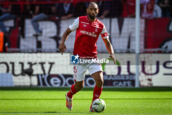 2023-10-01 - Yunis ABDELHAMID of Reims during the French championship Ligue 1 football match between Stade de Reims and Olympique Lyonnais on October 1, 2023 at Auguste Delaune stadium in Reims, France - FOOTBALL - FRENCH CHAMP - REIMS V LYON - FRENCH LIGUE 1 - SOCCER