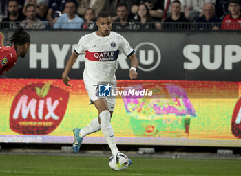 2023-10-08 - Kylian Mbappe of PSG during the French championship Ligue 1 football match between Stade Rennais (Rennes) and Paris Saint-Germain on October 8, 2023 at Roazhon Park in Rennes, France - FOOTBALL - FRENCH CHAMP - RENNES V PARIS SG - FRENCH LIGUE 1 - SOCCER