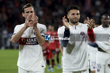 2023-10-08 - Fabian Ruiz Pena, Goncalo Ramos of PSG salute the supporters following the French championship Ligue 1 football match between Stade Rennais (Rennes) and Paris Saint-Germain on October 8, 2023 at Roazhon Park in Rennes, France - FOOTBALL - FRENCH CHAMP - RENNES V PARIS SG - FRENCH LIGUE 1 - SOCCER