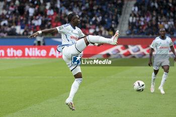 2023-10-21 - Marvin Senaya of Strasbourg during the French championship Ligue 1 football match between Paris Saint-Germain and RC Strasbourg on October 21, 2023 at Parc des Princes stadium in Paris, France - FOOTBALL - FRENCH CHAMP - PARIS SG V STRASBOURG - FRENCH LIGUE 1 - SOCCER