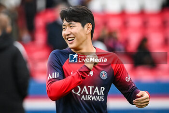 2023-10-21 - Lee KANG-IN of PSG during the French championship Ligue 1 football match between Paris Saint-Germain and RC Strasbourg on October 21, 2023 at Parc des Princes stadium in Paris, France - FOOTBALL - FRENCH CHAMP - PARIS SG V STRASBOURG - FRENCH LIGUE 1 - SOCCER