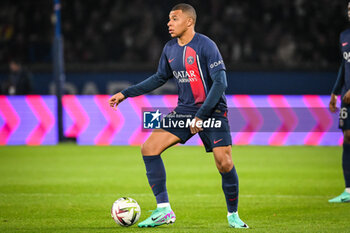 2023-11-03 - Kylian MBAPPE of PSG during the French championship Ligue 1 football match between Paris Saint-Germain and Montpellier HSC on November 3, 2023 at Parc des Princes stadium in Paris, France - FOOTBALL - FRENCH CHAMP - PARIS SG V MONTPELLIER - FRENCH LIGUE 1 - SOCCER