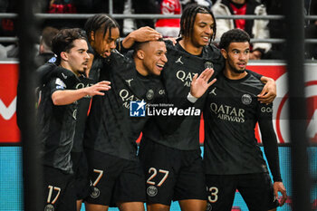 2023-11-11 - Kylian MBAPPE of PSG celebrate his goal with teammates during the French championship Ligue 1 football match between Stade de Reims and Paris Saint-Germain on November 11, 2023 at Auguste Delaune stadium in Reims, France - FOOTBALL - FRENCH CHAMP - REIMS V PARIS SG - FRENCH LIGUE 1 - SOCCER