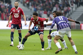 2023-11-12 - Tiago Santos of Lille during the French championship Ligue 1 football match between Losc Lille and Toulouse Herault SC on November 12, 2023 at Decathlon Arena Stade Pierre Mauroy in Villeneuve-d'Ascq near Lille, France - FOOTBALL - FRENCH CHAMP - LILLE V TOULOUSE - FRENCH LIGUE 1 - SOCCER