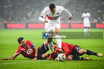 2023-12-17 - Benjamin ANDRE of Lille, Ismaily GONCALVES DOS SANTOS of Lille and Kylian MBAPPE of PSG during the French championship Ligue 1 football match between Losc Lille and Paris Saint-Germain on December 17, 2023 at Pierre Mauroy stadium in Villeneuve-d'Ascq near Lille, France - FOOTBALL - FRENCH CHAMP - LILLE V PARIS SG - FRENCH LIGUE 1 - SOCCER