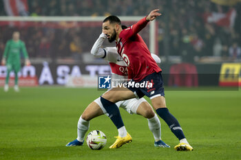 2023-12-17 - Nabil Bentaleb of Lille during the French championship Ligue 1 football match between Losc Lille and Paris Saint-Germain on December 17, 2023 at Pierre Mauroy stadium in Villeneuve-d'Ascq near Lille, France - FOOTBALL - FRENCH CHAMP - LILLE V PARIS SG - FRENCH LIGUE 1 - SOCCER