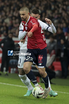 2023-12-17 - Edon Zhegrova of Lille during the French championship Ligue 1 football match between Losc Lille and Paris Saint-Germain on December 17, 2023 at Pierre Mauroy stadium in Villeneuve-d'Ascq near Lille, France - FOOTBALL - FRENCH CHAMP - LILLE V PARIS SG - FRENCH LIGUE 1 - SOCCER
