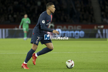 2023-12-20 - Kylian Mbappe of PSG during the French championship Ligue 1 football match between Paris Saint-Germain and FC Metz on December 20, 2023 at Parc des Princes stadium in Paris, France - FOOTBALL - FRENCH CHAMP - PARIS SG V METZ - FRENCH LIGUE 1 - SOCCER