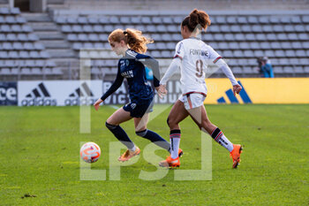 2023-01-15 - Celina Ould Hocine of Paris FC and Airine Fontaine of FC Fleury 91 fight for the ball during the Women's French championship D1 Arkema football match between Paris FC and FC Fleury 91 on January 15, 2023 at Sebastien Charlety stadium in Paris, France - FOOTBALL - WOMEN'S FRENCH CHAMP - PARIS FC V FC FLEURY - FRENCH WOMEN DIVISION 1 - SOCCER