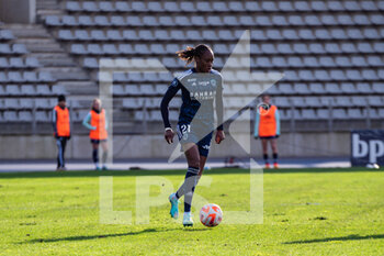2023-01-15 - Ouleymata Sarr of Paris FC controls the ball during the Women's French championship D1 Arkema football match between Paris FC and FC Fleury 91 on January 15, 2023 at Sebastien Charlety stadium in Paris, France - FOOTBALL - WOMEN'S FRENCH CHAMP - PARIS FC V FC FLEURY - FRENCH WOMEN DIVISION 1 - SOCCER