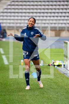 2023-02-04 - Eseosa Aigbogun of Paris FC warms up ahead of the Women's French championship, D1 Arkema football match between Paris FC and Dijon FCO on February 4, 2023 at Sebastien Charlety stadium in Paris, France - FOOTBALL - WOMEN'S FRENCH CHAMP - PARIS FC V DIJON - FRENCH WOMEN DIVISION 1 - SOCCER