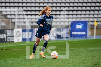 2023-02-04 - Celina Ould Hocine of Paris FC controls the ball during the Women's French championship, D1 Arkema football match between Paris FC and Dijon FCO on February 4, 2023 at Sebastien Charlety stadium in Paris, France - FOOTBALL - WOMEN'S FRENCH CHAMP - PARIS FC V DIJON - FRENCH WOMEN DIVISION 1 - SOCCER