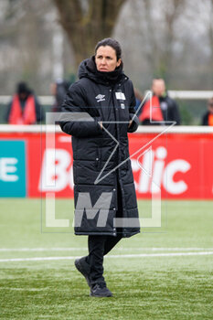 2023-03-04 - Amandine Miquel head coach of Stade de Reims ahead of the Women's French Cup, Quarter-Finals football match between Stade de Reims and Olympique Lyonnais (Lyon) on March 4, 2023 at Blériot stadium in Bétheny near Reims, France - FOOTBALL - WOMEN'S FRENCH CUP - REIMS V LYON - FRENCH WOMEN DIVISION 1 - SOCCER