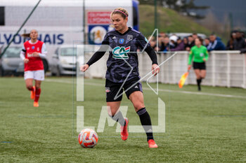 2023-03-04 - Eugenie Le Sommer of Olympique Lyonnais controls the ball during the Women's French Cup, Quarter-Finals football match between Stade de Reims and Olympique Lyonnais (Lyon) on March 4, 2023 at Blériot stadium in Bétheny near Reims, France - FOOTBALL - WOMEN'S FRENCH CUP - REIMS V LYON - FRENCH WOMEN DIVISION 1 - SOCCER
