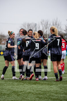 2023-03-04 - Sara Dabritz of Olympique Lyonnais celebrates after scoring with teammates during the Women's French Cup, Quarter-Finals football match between Stade de Reims and Olympique Lyonnais (Lyon) on March 4, 2023 at Blériot stadium in Bétheny near Reims, France - FOOTBALL - WOMEN'S FRENCH CUP - REIMS V LYON - FRENCH WOMEN DIVISION 1 - SOCCER