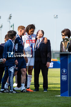 2023-05-13 - Wendie Renard of Olympique Lyonnais and Jean Michel Aulas celebrate the victory after the Women's French Cup, Final football match between Olympique Lyonnais and Paris Saint-Germain on May 13, 2023 at Stade de la Source in Orleans, France - FOOTBALL - WOMEN'S FRENCH CUP - FINAL - LYON V PARIS SG - FRENCH WOMEN DIVISION 1 - SOCCER