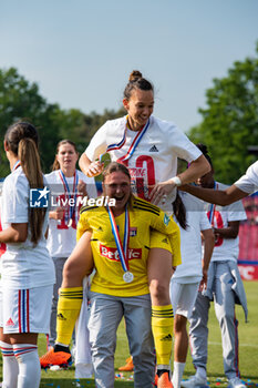 2023-05-13 - Christiane Endler of Olympique Lyonnais celebrates the victory with teammates after the Women's French Cup, Final football match between Olympique Lyonnais and Paris Saint-Germain on May 13, 2023 at Stade de la Source in Orleans, France - FOOTBALL - WOMEN'S FRENCH CUP - FINAL - LYON V PARIS SG - FRENCH WOMEN DIVISION 1 - SOCCER