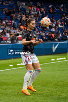 2023-05-21 - Signe Bruun of Olympique Lyonnais warms up ahead of the Women's French championship D1 Arkema football match between Paris Saint-Germain and Olympique Lyonnais (Lyon) on May 21, 2023 at Parc des Princes stadium in Paris, France - FOOTBALL - WOMEN'S FRENCH CHAMP - PARIS SG V LYON - FRENCH WOMEN DIVISION 1 - SOCCER
