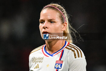 2023-10-01 - Eugenie LE SOMMER of Lyon during the women’s French championship D1 Arkema football match between Paris Saint Germain and Olympique Lyonnais on October 1, 2023 at Parc des Princes stadium in Paris, France - FOOTBALL - WOMEN'S FRENCH CHAMP - PARIS SG V LYON - FRENCH WOMEN DIVISION 1 - SOCCER