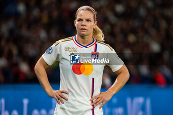 2023-09-15 - Eugenie Le Sommer of Olympique Lyonnais during the women’s French championship D1 Arkema football match between Paris Saint Germain and Olympique Lyonnais on October 1, 2023 at Parc des Princes stadium in Paris, France - FOOTBALL - WOMEN FRENCH CHAMP - PARIS SG V LYON - FRENCH WOMEN DIVISION 1 - SOCCER