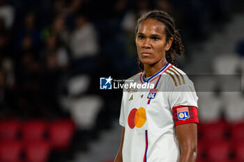 2023-09-15 - Wendie Renard of Olympique Lyonnais during the women’s French championship D1 Arkema football match between Paris Saint Germain and Olympique Lyonnais on October 1, 2023 at Parc des Princes stadium in Paris, France - FOOTBALL - WOMEN FRENCH CHAMP - PARIS SG V LYON - FRENCH WOMEN DIVISION 1 - SOCCER