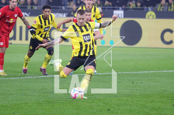 2023-03-03 - Marco Reus of Dortmund scores a goal 1-0 during the German championship Bundesliga football match between Borussia Dortmund and RB Leipzig on March 3, 2023 at Signal Iduna Park in Dortmund, Germany - FOOTBALL - GERMAN CHAMP - DORTMUND V LEIPZIG - GERMAN BUNDESLIGA - SOCCER