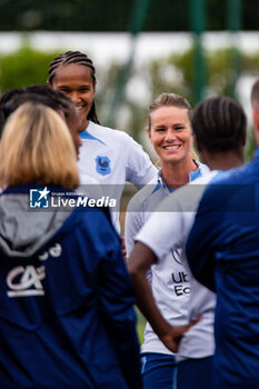 2023-07-04 - Wendie Renard of France and Amandine Henry of France during the training of the French team, preparation for the FIFA Women's World Cup 2023 on July 4, 2023 at Centre National du Football in Clairefontaine-en-Yvelines, France - FOOTBALL - WOMEN'S WORLD CUP 2023 - TRAINING OF THE FRENCH WOMEN'S TEAM - FIFA WORLD CUP - SOCCER