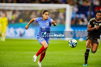 2023-07-24 - Amel Majri (10) of France during the 2023 FIFA Women’s World Cup, Group F football match between France and Jamaica on 23 July 2023 at Stadium Australia in Sydney, Australia - FOOTBALL - WOMEN'S WORLD CUP 2023 - FRANCE V JAMAICA - FIFA WORLD CUP - SOCCER