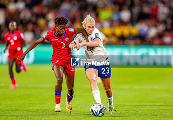 2023-07-24 - Alessia Russo (23) of England tussles with Jennyfer Limage (3) of Haiti during the 2023 FIFA Women’s World Cup, Group D football match between England and Haiti on 22 July 2023 at Suncorp Stadium in Brisbane, Australia - FOOTBALL - WOMEN'S WORLD CUP 2023 - ENGLAND V HAITI - FIFA WORLD CUP - SOCCER