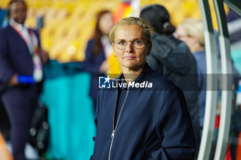 2023-07-24 - Sarina Wiegman Head Coach of England during the 2023 FIFA Women’s World Cup, Group D football match between England and Haiti on 22 July 2023 at Suncorp Stadium in Brisbane, Australia - FOOTBALL - WOMEN'S WORLD CUP 2023 - ENGLAND V HAITI - FIFA WORLD CUP - SOCCER
