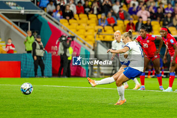 2023-07-24 - Georgia Stanway (8) of England scores a goal from the penalty spot 1-0 during the 2023 FIFA Women’s World Cup, Group D football match between England and Haiti on 22 July 2023 at Suncorp Stadium in Brisbane, Australia - FOOTBALL - WOMEN'S WORLD CUP 2023 - ENGLAND V HAITI - FIFA WORLD CUP - SOCCER