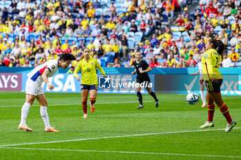 2023-07-25 - Geum-min Lee (9) of Korea Republic and Manuela Vanegas of Colombia during the 2023 FIFA Women’s World Cup, Group H football match between Colombia and Korea Republic on 25 July 2023 at Sydney Football Stadium in Sydney, Australia - FOOTBALL - WOMEN'S WORLD CUP 2023 - COLOMBIA V KOREA REPUBLIC - FIFA WORLD CUP - SOCCER