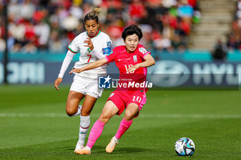 2023-07-30 - Ji So-yun (10) of Korea Republic tussles with Ghizlane Chebbak (7) of Morocco during the 2023 FIFA Women’s World Cup, Group H football match between Korea Republic and Morocco on 30 July 2023 at Hindmarsh Stadium in Adelaide, Australia - FOOTBALL - WOMEN'S WORLD CUP 2023 - KOREA REPUBLIC V MOROCCO - FIFA WORLD CUP - SOCCER