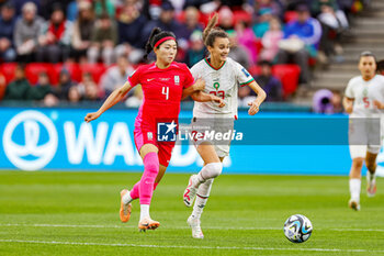 2023-07-30 - Rosella Ayane (23) of Morocco battles with Shim Seo-yeon (4) of Korea Republic during the 2023 FIFA Women’s World Cup, Group H football match between Korea Republic and Morocco on 30 July 2023 at Hindmarsh Stadium in Adelaide, Australia - FOOTBALL - WOMEN'S WORLD CUP 2023 - KOREA REPUBLIC V MOROCCO - FIFA WORLD CUP - SOCCER