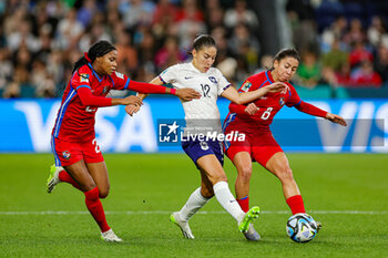 2023-08-03 - Clara Mateo (12) of France battles for the ball during the 2023 FIFA Women’s World Cup, Group F football match between Panama and France on 2 August 2023 at Sydney Football Stadium in Sydney, Australia - FOOTBALL - WOMEN'S WORLD CUP 2023 - PANAMA V FRANCE - FIFA WORLD CUP - SOCCER