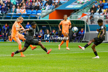 2023-08-06 - Jill Roord (6) of Netherlands shoots during the 2023 FIFA Women’s World Cup, round of 16 football match between Netherlands and South Africa on 6 August 2023 at Sydney Football Stadium, Sydney, Australia - FOOTBALL - WOMEN'S WORLD CUP 2023 - NETHERLANDS V SOUTH AFRICA - FIFA WORLD CUP - SOCCER