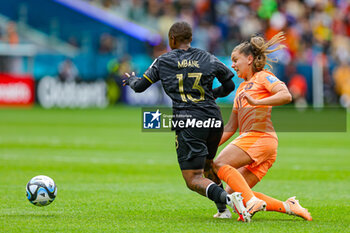 2023-08-06 - Bambanani Mbane (13) of South Africa brings down Lieke Martens (11) of Netherlands during the 2023 FIFA Women’s World Cup, round of 16 football match between Netherlands and South Africa on 6 August 2023 at Sydney Football Stadium, Sydney, Australia - FOOTBALL - WOMEN'S WORLD CUP 2023 - NETHERLANDS V SOUTH AFRICA - FIFA WORLD CUP - SOCCER