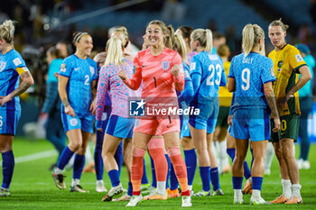 2023-08-16 - Mary Earps (1) of England celebrates at full time during the 2023 FIFA Women’s World Cup, semi-final football match between Australia and England on 16 August 2023 at Stadium Australia in Sydney, Australia - FOOTBALL - WOMEN'S WORLD CUP 2023 - 1/2 - AUSTRALIA V ENGLAND - FIFA WORLD CUP - SOCCER