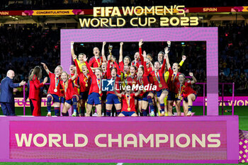 2023-08-20 - Spain celebrate winning the 2023 FIFA Women’s World Cup Final football match between Spain and England on 20 August 2023 at Stadium Australia in Sydney, Australia - FOOTBALL - WOMEN'S WORLD CUP 2023 - FINAL - SPAIN V ENGLAND - FIFA WORLD CUP - SOCCER