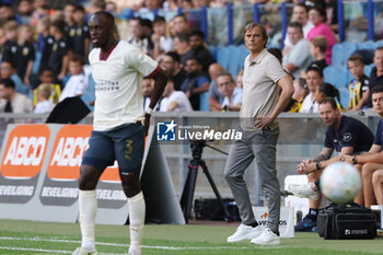 2023-08-19 - Coach Phillip Cocu of Vitesse during the Netherlands championship Eredivisie football match between Vitesse and PSV on August 19, 2023 at GelreDome in Arnhem, Netherlands - FOOTBALL - NETHERLANDS CHAMP - VITESSE V PSV - NETHERLANDS EREDIVISIE - SOCCER