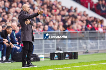 2023-10-29 - Head Coach Peter Bosz of PSV during the Netherlands championship Eredivisie football match between PSV and AFC Ajax on October 29, 2023 at Philips Stadion in Eindhoven, Netherlands - FOOTBALL - NETHERLANDS CHAMP - PSV V AJAX - NETHERLANDS EREDIVISIE - SOCCER