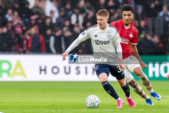 2023-10-29 - Kristian Hlynsson of AFC Ajax and Malik Tillman of PSV during the Netherlands championship Eredivisie football match between PSV and AFC Ajax on October 29, 2023 at Philips Stadion in Eindhoven, Netherlands - FOOTBALL - NETHERLANDS CHAMP - PSV V AJAX - NETHERLANDS EREDIVISIE - SOCCER