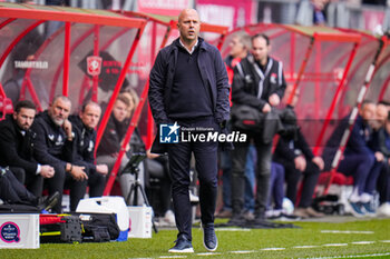 2023-10-29 - Head coach Arne Slot of Feyenoord during the Netherlands championship Eredivisie football match between FC Twente and Feyenoord on October 29, 2023 at De Grolsch Veste in Enschede, Netherlands - FOOTBALL - NETHERLANDS CHAMP - TWENTE V FEYENOORD - NETHERLANDS EREDIVISIE - SOCCER