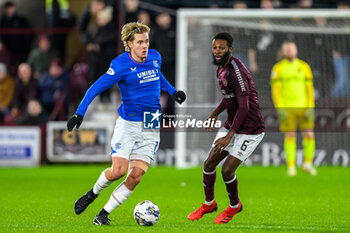 2023-12-06 - Todd Cantwell of Rangers during the Scottish championship Premiership football match between Heart of Midlothian and Rangers on 6 December 2023 at Tynecastle Park in Edinburgh, Scotland - FOOTBALL - SCOTTISH CHAMP - HEART OF MIDLOTHIAN V RANGERS - SCOTTISH PREMIERSHIP - SOCCER
