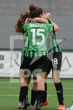 2023-02-25 - Daniela Sabatino of US Sassuolo rejoices with his teammates after scoring a goal of 0-1  during the Italy Women Serie A football between Pomigliano Calcio and US Sassuolo  at Stadio Comunale di Palma Campania  - POMIGLIANO CALCIO VS US SASSUOLO - ITALIAN SERIE A WOMEN - SOCCER